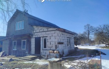 Дом в д. Любно