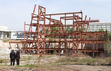 Всего по Беларуси назавершенными остались 18 домов-долгостроев